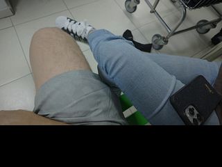 A lonely girl receives help from a stranger at the laundromat…