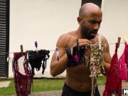 Loira gostosa Tainara Paraizo pegou vizinho ladrão de calcinha e deu chá de buceta!