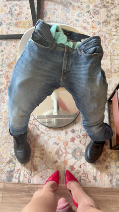 I Crushed the Pizza Boy's Balls