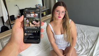 &iquest;T&uacute; eres la chica de ese famoso video porno? &iexcl;LE CONTAR&Eacute; A TUS PADRES! (SEXO ANAL)