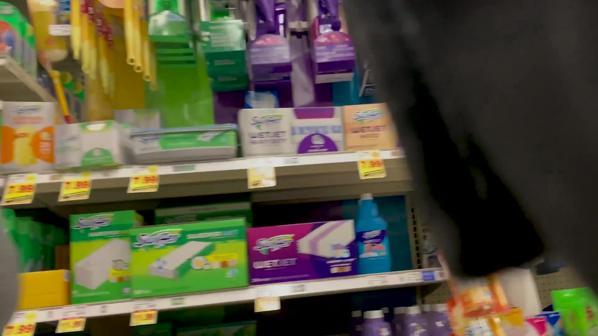 Curvy Candid Booty - Clip 3