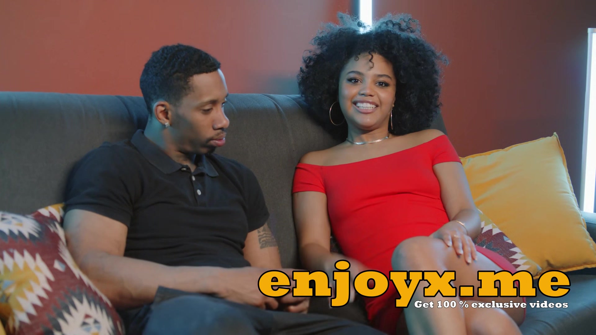 Anal brunette Selva Lapiedra introduces her tight donk and wooly snatch to a fat dick, XXX hardcore!