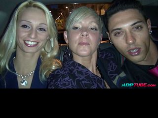 Intercambio de parejas cos rubias de culo perfecto con Anal incluído